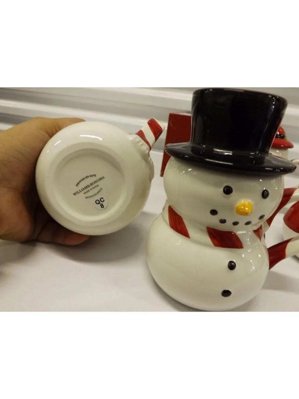 Williams Sonoma Snowman Mugs w Hats Set Of 4 Holiday Christmas Hot Chocolate Mmm